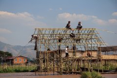 40-House building on Inle Lake